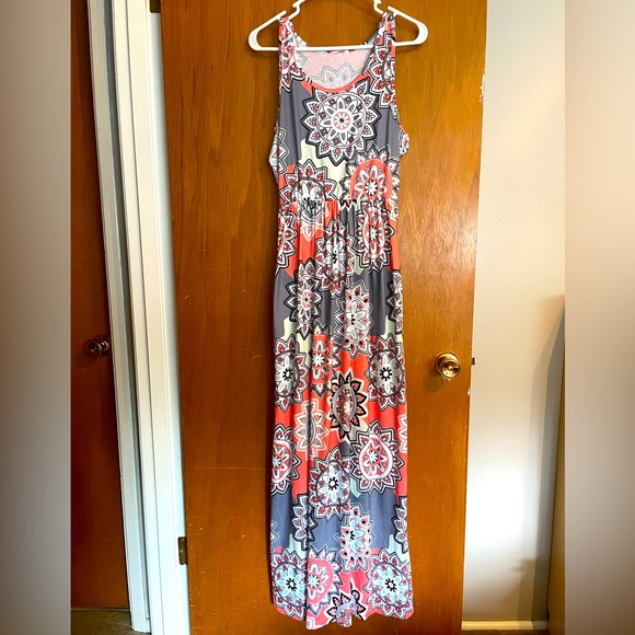 NEW Floral Patterned Maxi Dress (Medium) - Picture 1 of 2